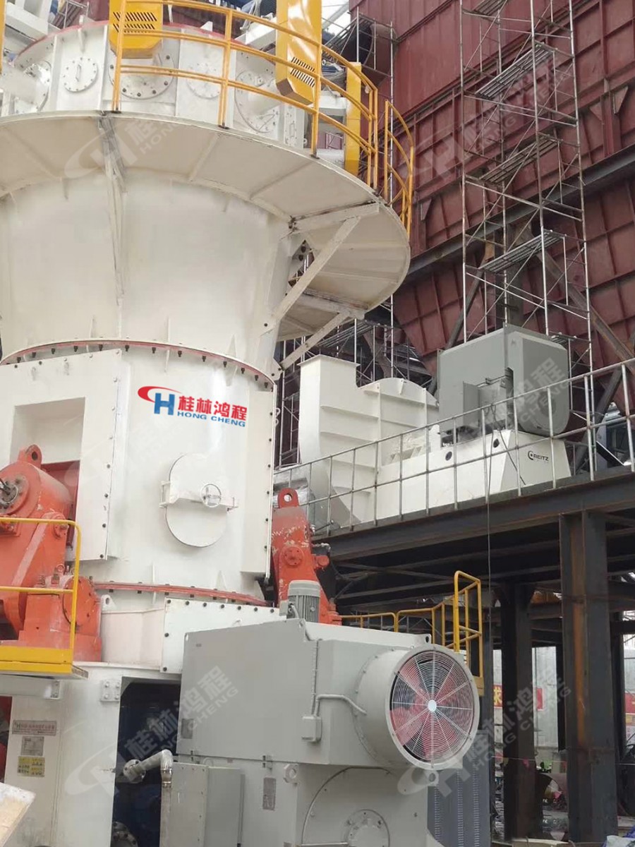 國內(nèi)某碳酸鈣企業(yè)迎來三臺(tái)HLMX1700超細(xì)立磨和HC1900大型雷蒙磨安裝工程順利開展喜訊！